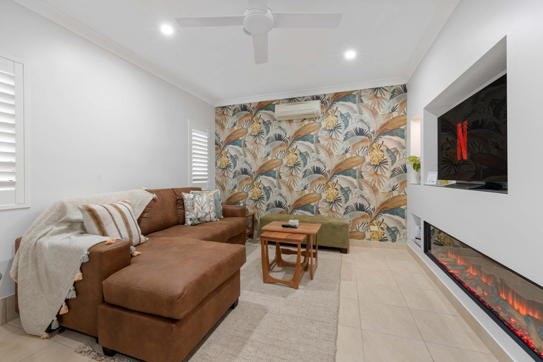 Bedroom 2, Blue Summit Hideaway, Eacham