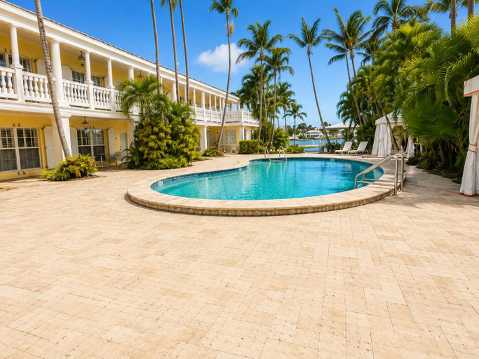 Pool, Monaco Bay Club Hotel, Broward