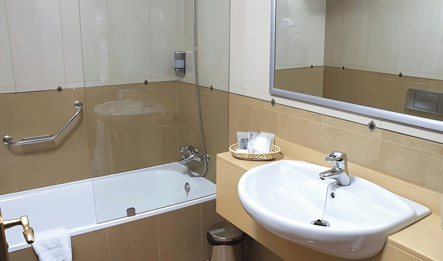 Bathroom 5, Checkin Diamar, Las Palmas