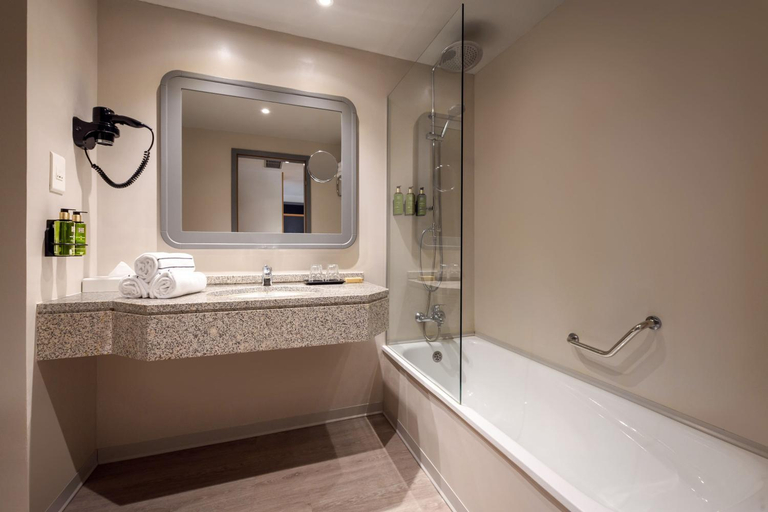 Bathroom 5, Melia Castelo Branco, Castelo Branco