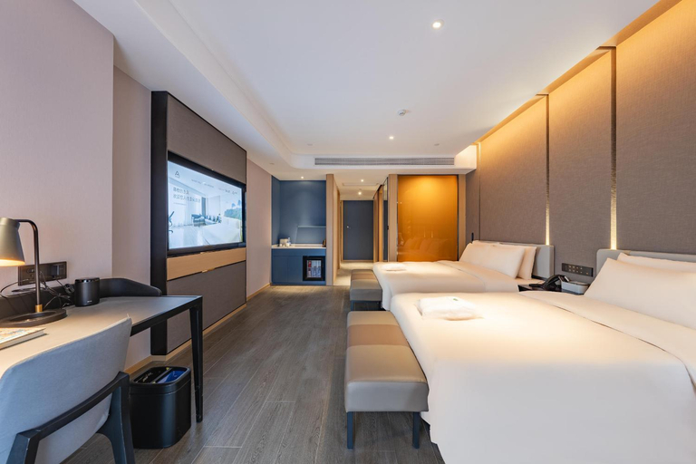 Bedroom 2, Atour Hotel Tonghai Building Shuguang West Road, Nantong