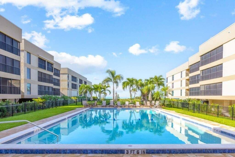Pool 4, Kings Crown Unit 305 3 Bedroom Condo, Lee