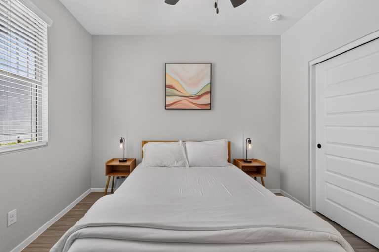 Room 4, Sundance Townhomes, Maricopa