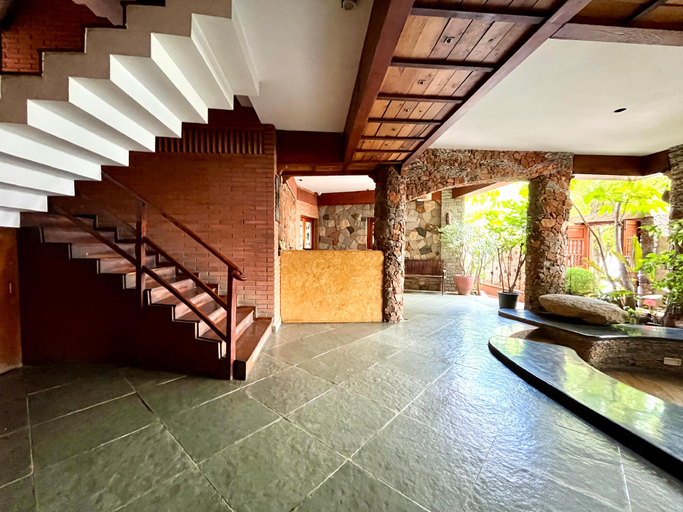 Others 5, Nisargha Service Apartment, Bangalore