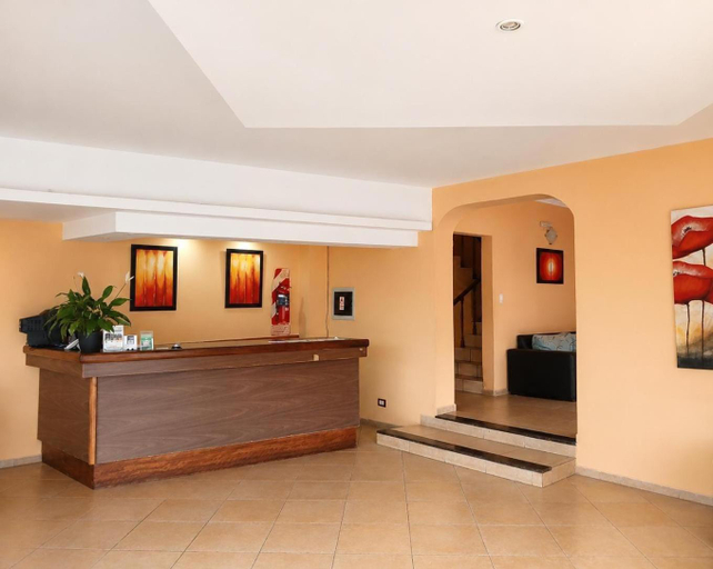 Public Area, Hotel Saint Tropez, Santa María