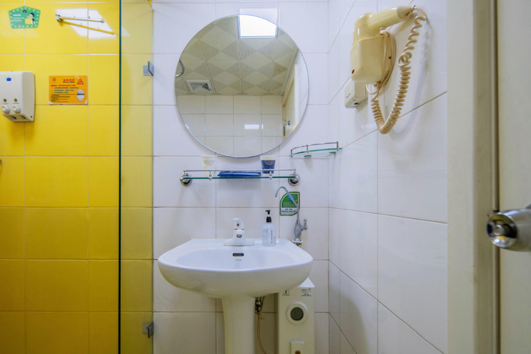 Bathroom 3, Home Inn Baoding Railway Station East Square Jianhua Street, Baoding
