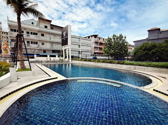 Pool 5, Silvertone Hotel, Pattaya