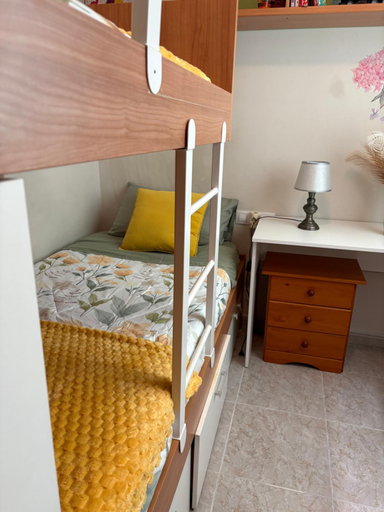 Bedroom 2, 4 min a la playa parking sub Ascensor directo parking rellano Ideal vacaciones y trabajo, Tarragona