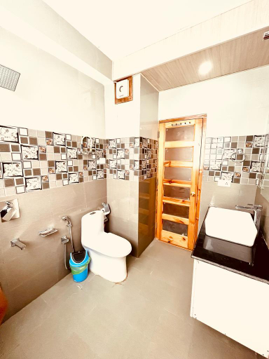 Bathroom, Vista Resort -Centrally heated & air cooled, Kullu