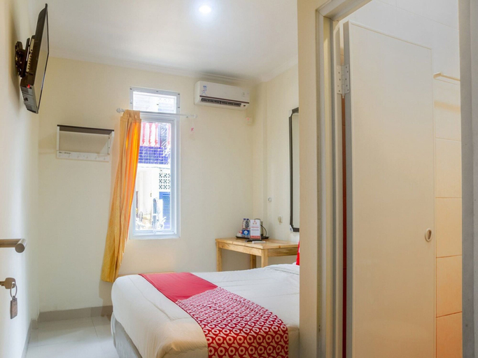 Room 4, Luxury Deluxe DBL Retreat W/ Free Wifi and Parking, Jakarta Selatan