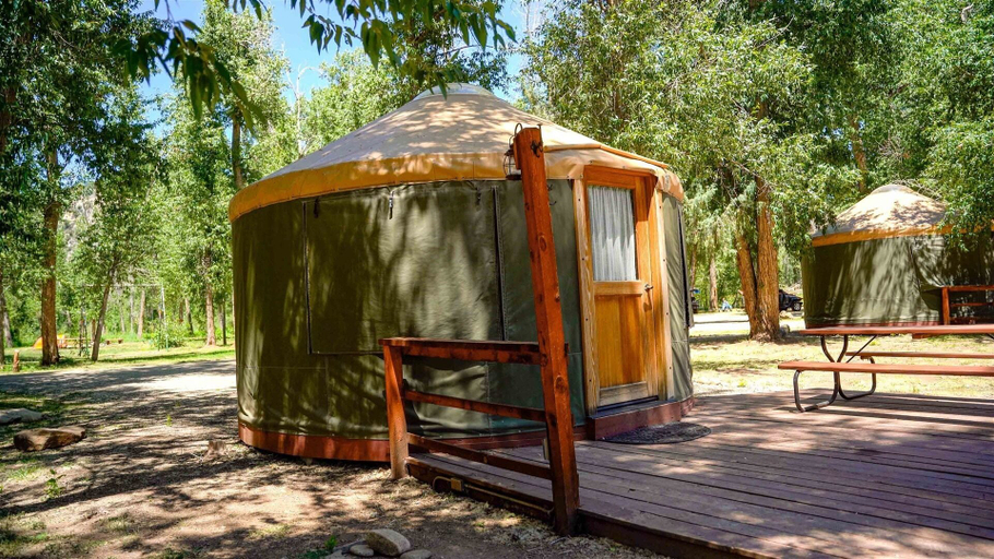 Terrace/patio, Dolores River RV Resort, Montezuma