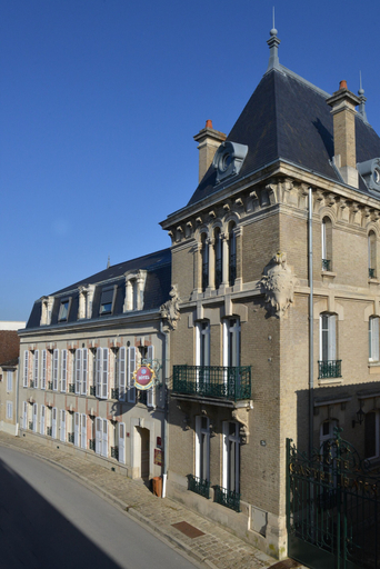 Others 1, Hotel Castel Jeanson, Marne