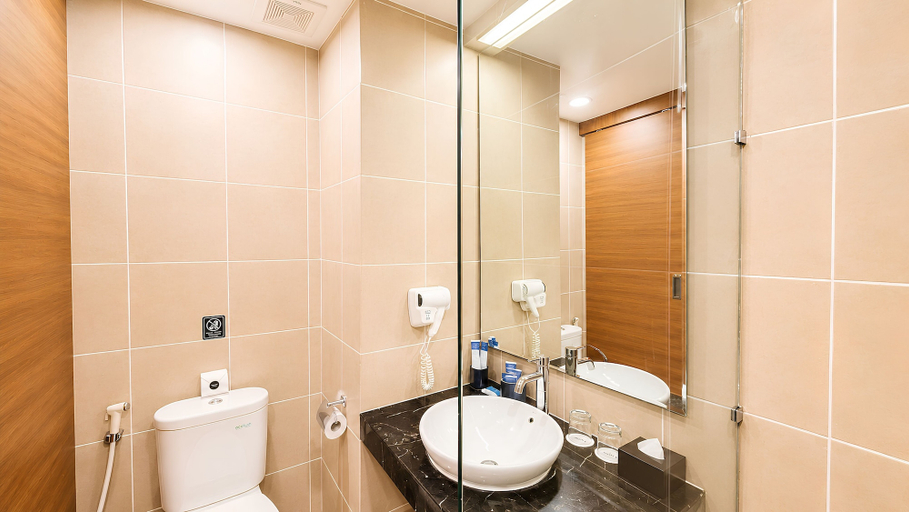 Bathroom 5, Aston Tanjung Pinang Hotel & Conference Center, Tanjung Pinang