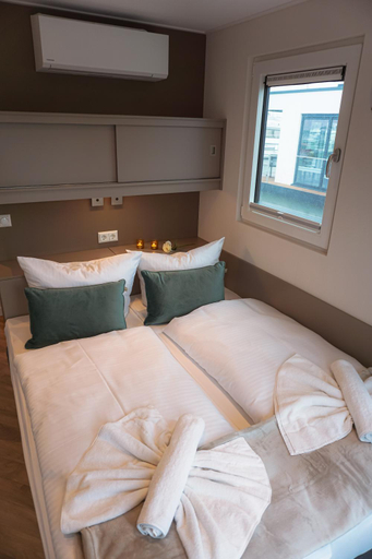 Bedroom 3, Schwimmende Hauser im BALTIC SEA RESORT, Vorpommern-Greifswald