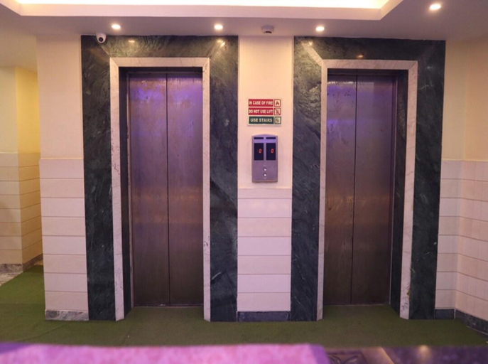 Others 5, Shree Laxmi Guest House, Kolkata