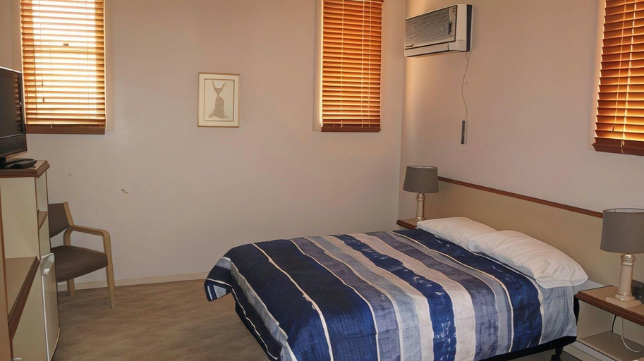 Bedroom 5, The Commercial Hotel, Tumut