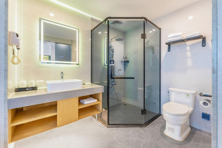 Bathroom 3, Green Tree Inn Express Fuzhou East Railway Station, Fuzhou