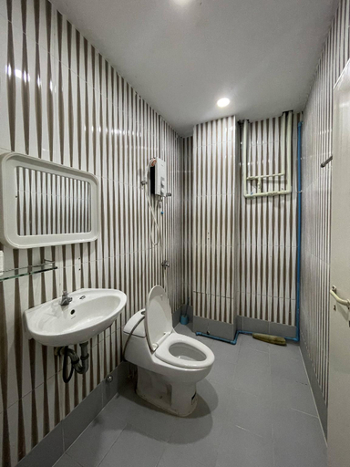 Bathroom, Cannarata , Phnom Penh