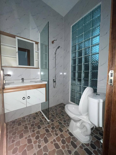 Bathroom 3, Jasminsorium, Phnom Penh