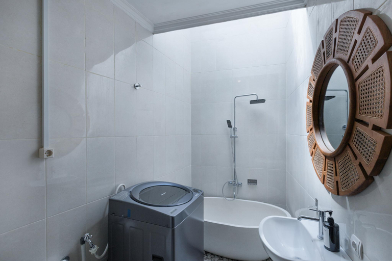 Washing machine, Ulu Jatayu Villa by Betterplace, Badung