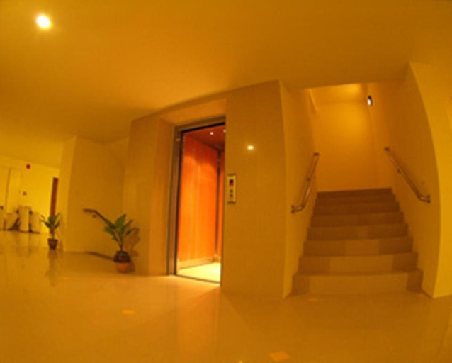 Others 3, R-Con Residence, Pattaya