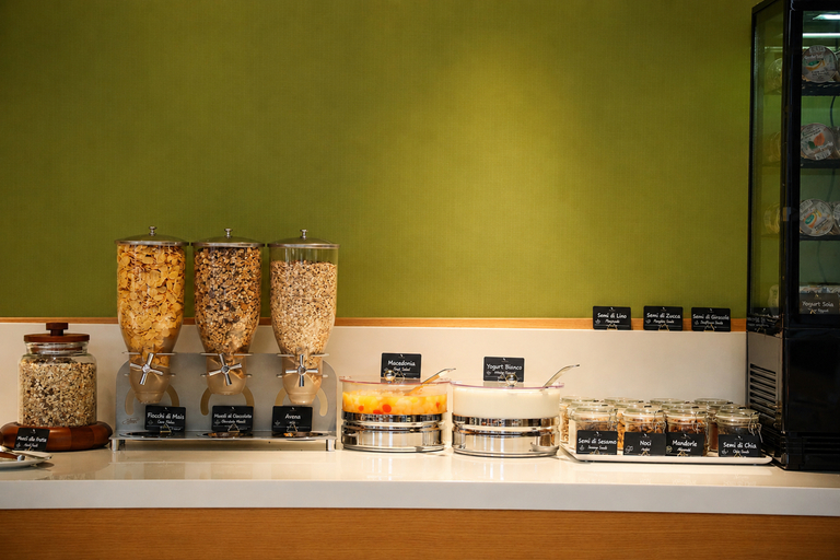 Food & Drinks 2, Bes Hotel Bergamo West, Bergamo