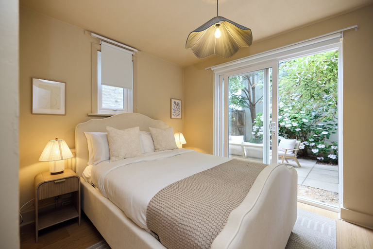 Room 5, Blythe & Bloom Garden Flat, London