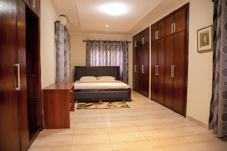Bedroom 3, Unique Green Lodge, Tema