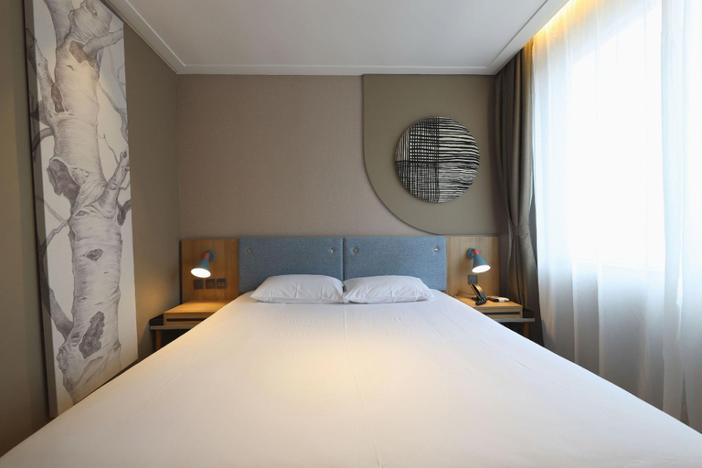 Bedroom 2, Home Inn Neo Qingdao Chengyang Zhengyang Middle Road Mixc, Qingdao
