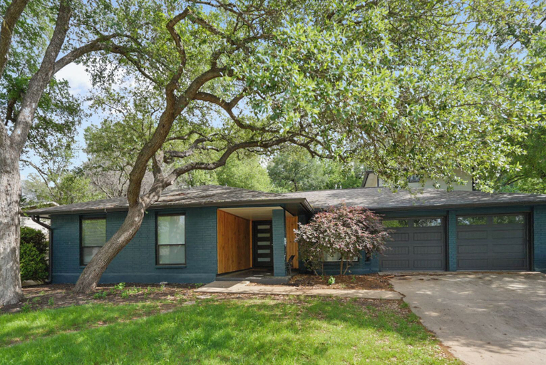 Exterior 4, Forest Bend, Travis
