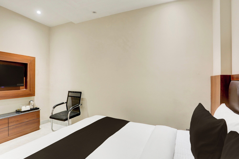 Room 4, Super Townhouse Taj Nagri Phase 2, Agra