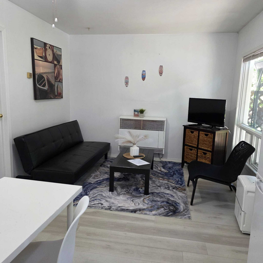 Living area 2, The Mermaid, Lake Hurron