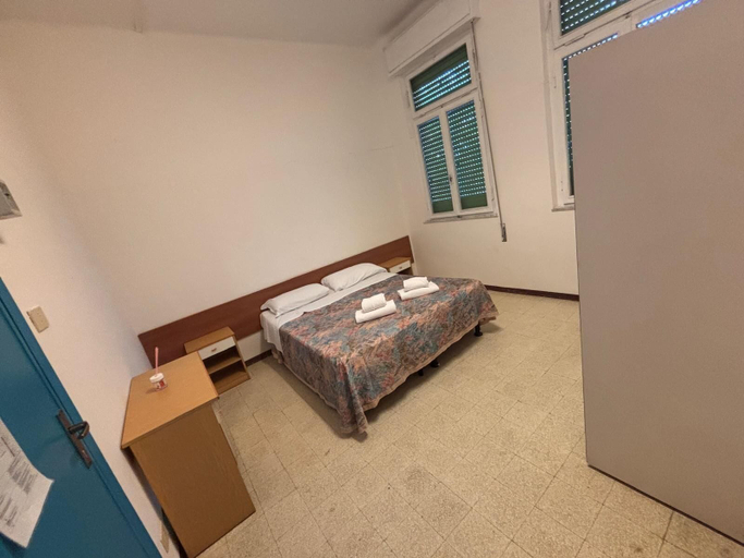 Room 5, Baia Serena, Rimini