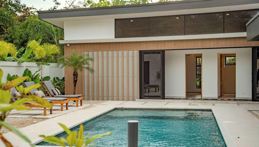 Room 3, Casa Ocaso - 4BR - Private Pool - Walk to Beach, Nicoya