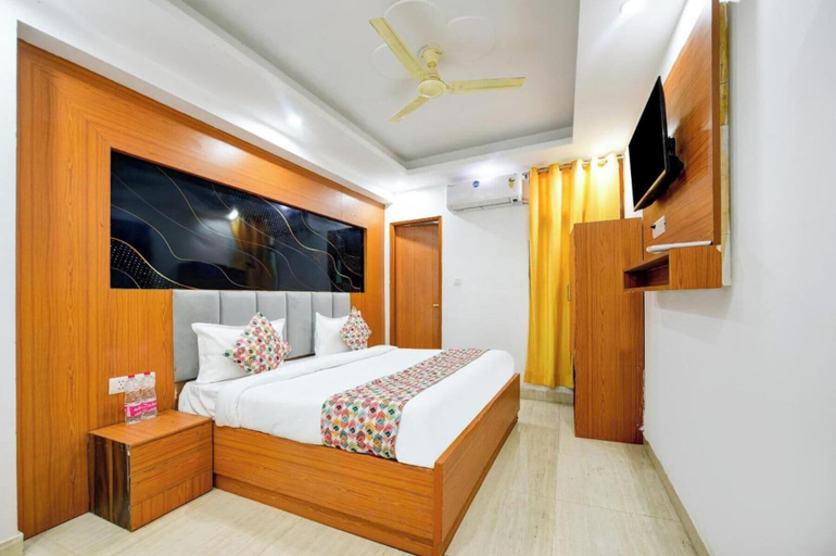 Room 5, Anandam Grand, Delhi