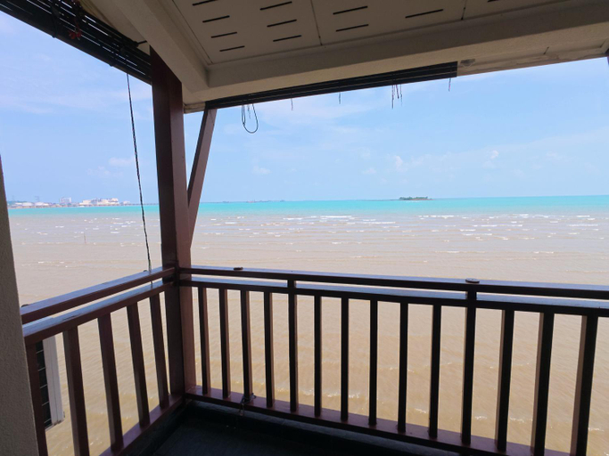 Others 3, Seaview Water Chalet Lxpd, Port Dickson