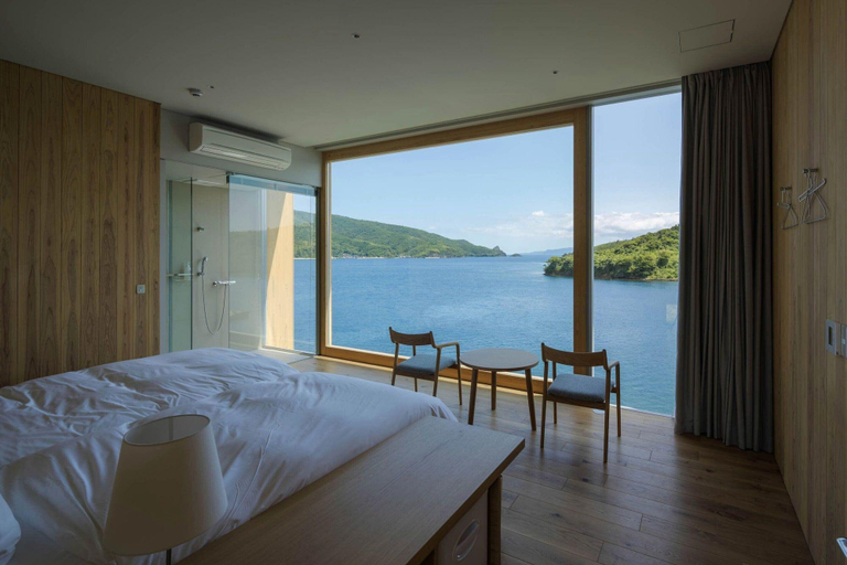 Bedroom 2, Entô, Ama