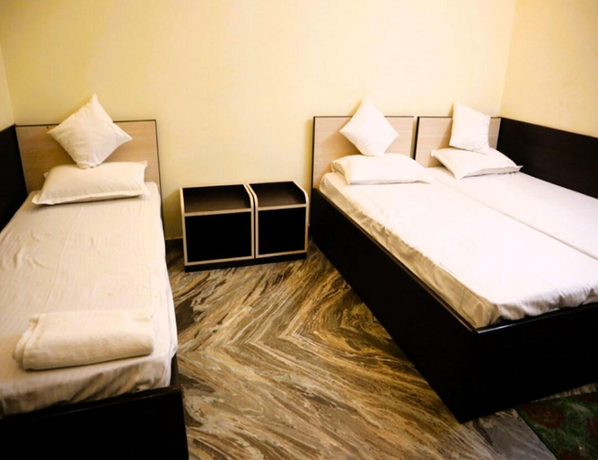 Bedroom 2, Shree Laxmi Guest House, Kolkata