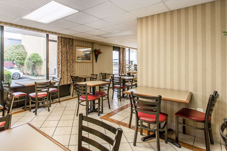 Food & Drinks, Rodeway Inn Lawton Area, Comanche