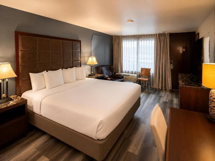 Room 2, Nexstay Grand Hotel & Conference Center, Smith