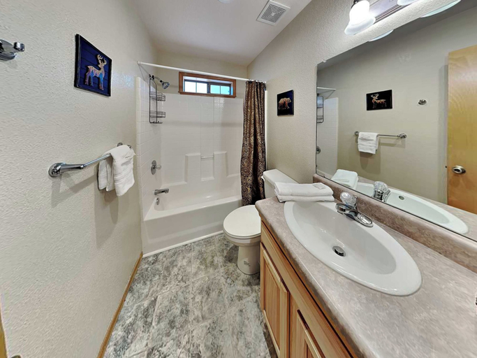 Bathroom, 4 Bears 1 Cave by Ruidoso Vacation Rentals, Lincoln