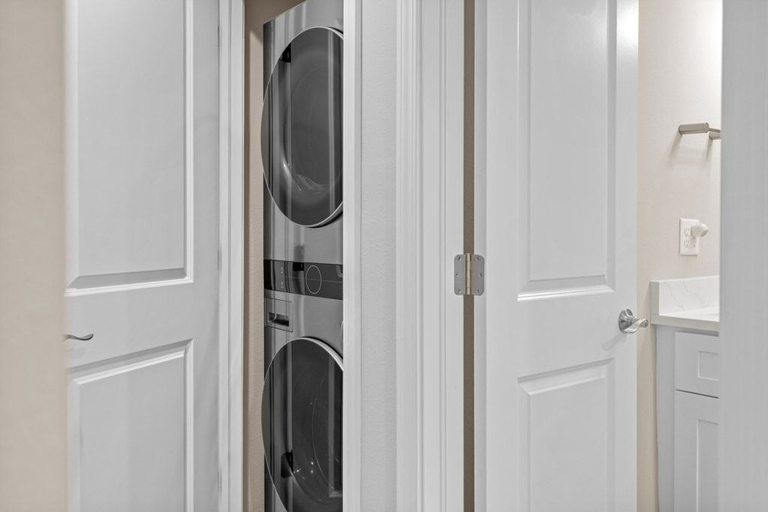 Interior 3, Seashells Unit 30 - Driftwood Dreams 2 Bedroom Condo, Lee