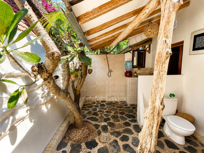 Bathroom 4, Meno Dream Resort, Lombok