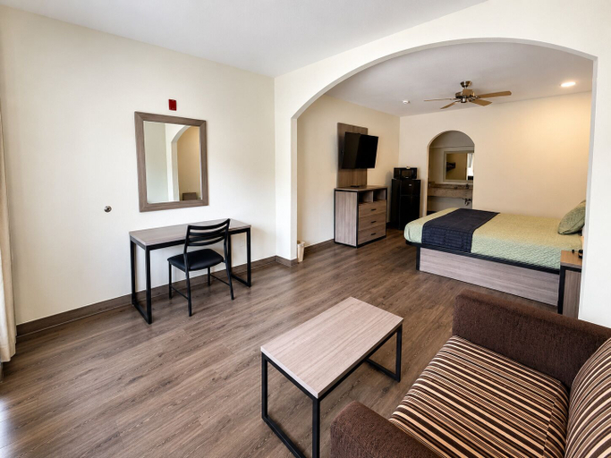 Room 5, GARDEN SUITES, Houston