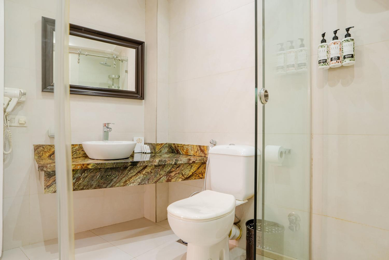 Bathroom 4, Om Kolthoom Hotel, Al-'Ajuzah