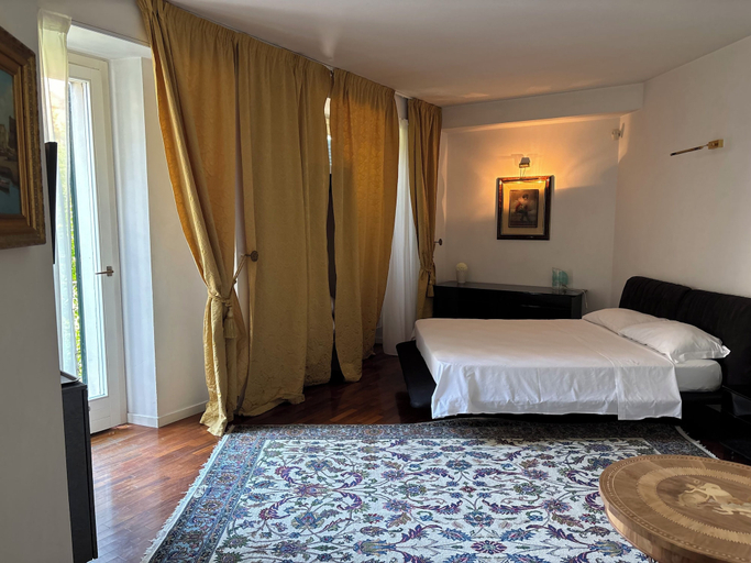 Bedroom 4, Vela Sea, Macerata