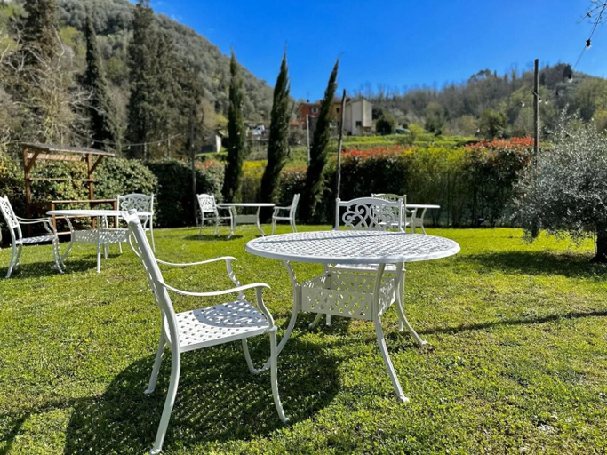 Outdoor dining, Mulino La Sosta, Lucca
