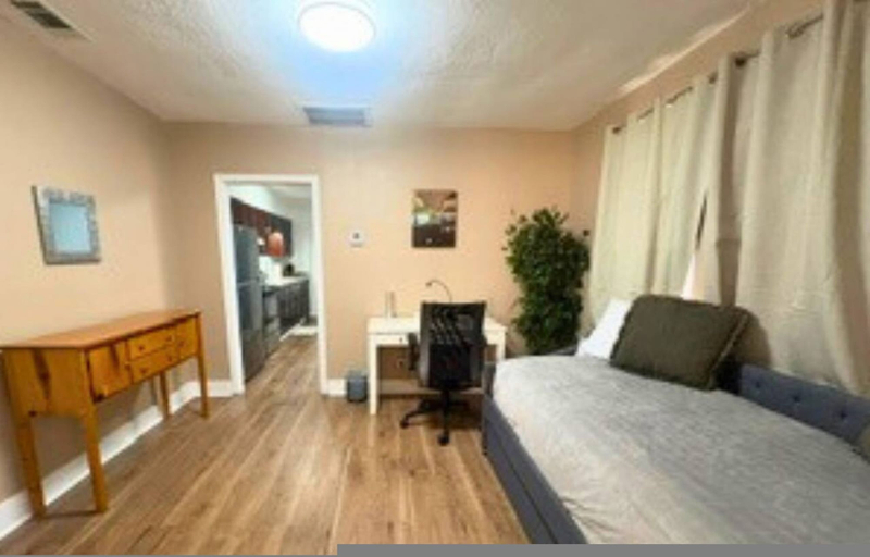 Room 3, Modern Eado Home Minutes to Downtown Stadiums, Houston