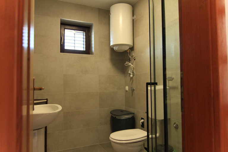 Bathroom 3, Apartments Daidzic by El-Pi Tours, Malinska-Dubašnica
