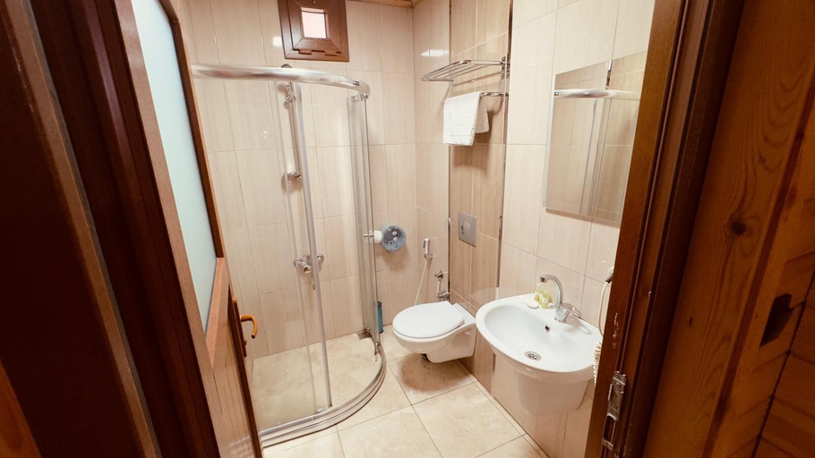 Bathroom 5, Akyuz Kardesler Hotel & Bungalow, Çaykara